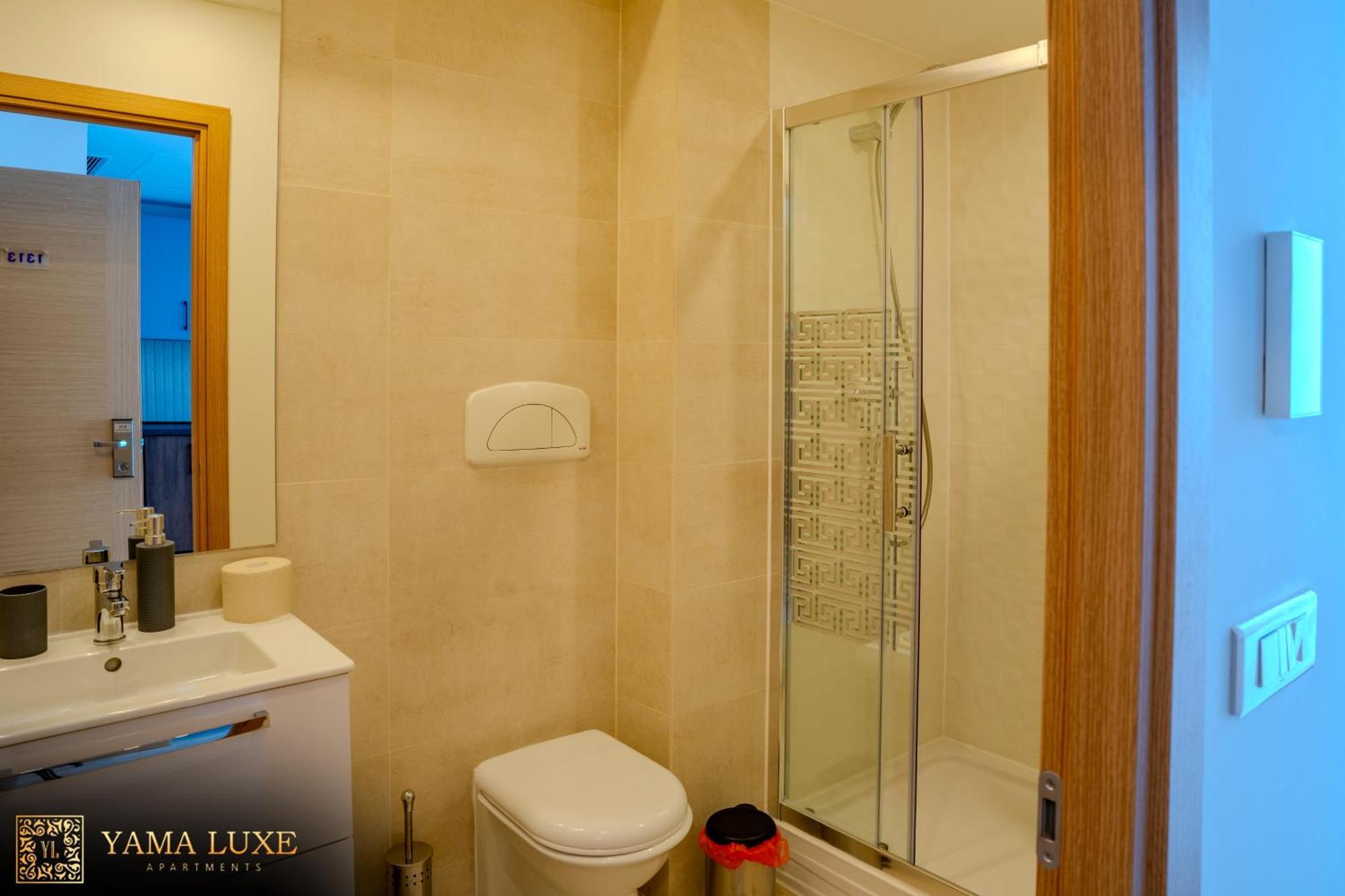 Yamaluxe Apartments - Blue & Pink Vibes บูคาเรสต์ ภายนอก รูปภาพ