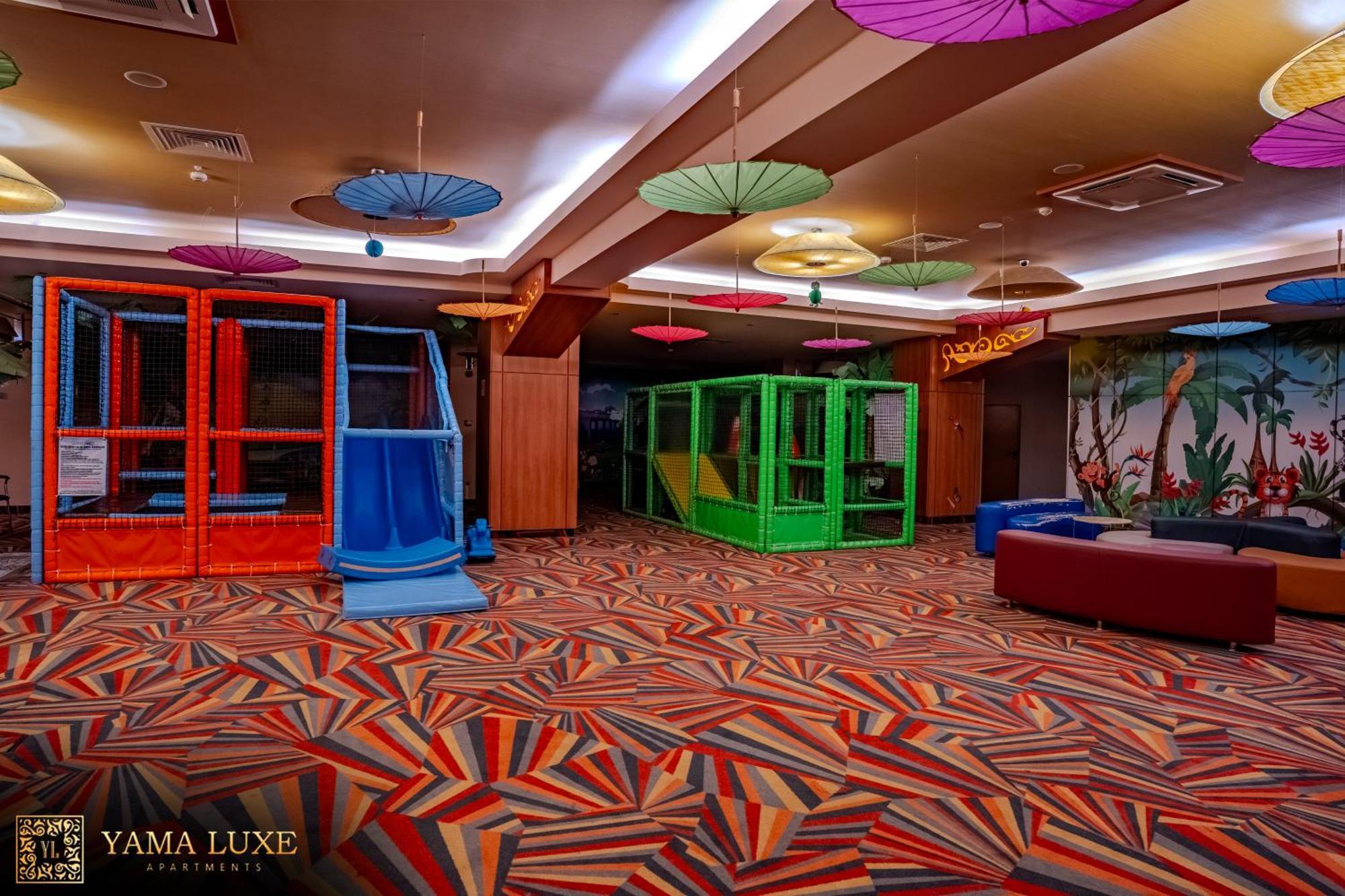 Yamaluxe Apartments - Blue & Pink Vibes บูคาเรสต์ ภายนอก รูปภาพ